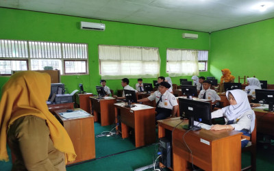 PELAKSANAAN TKA SMPN 1 JUMANTONO